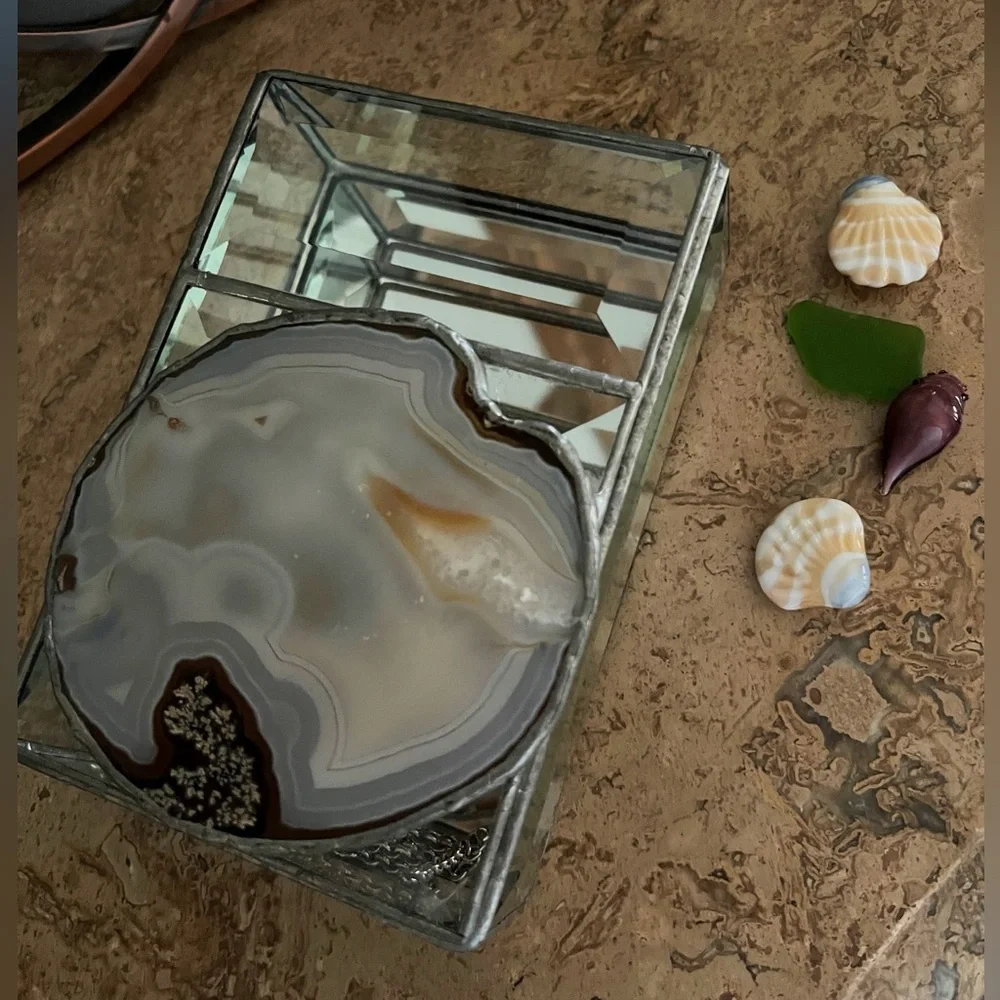 Vintage Trinket Box w/Natural Agate Slice Chalcedony